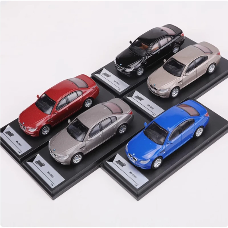 

SHADOW 1:64 Scale M5(E60) Sedan Simulation Alloy Model Static Display Collectible Toy Gift Souvenir Decoration