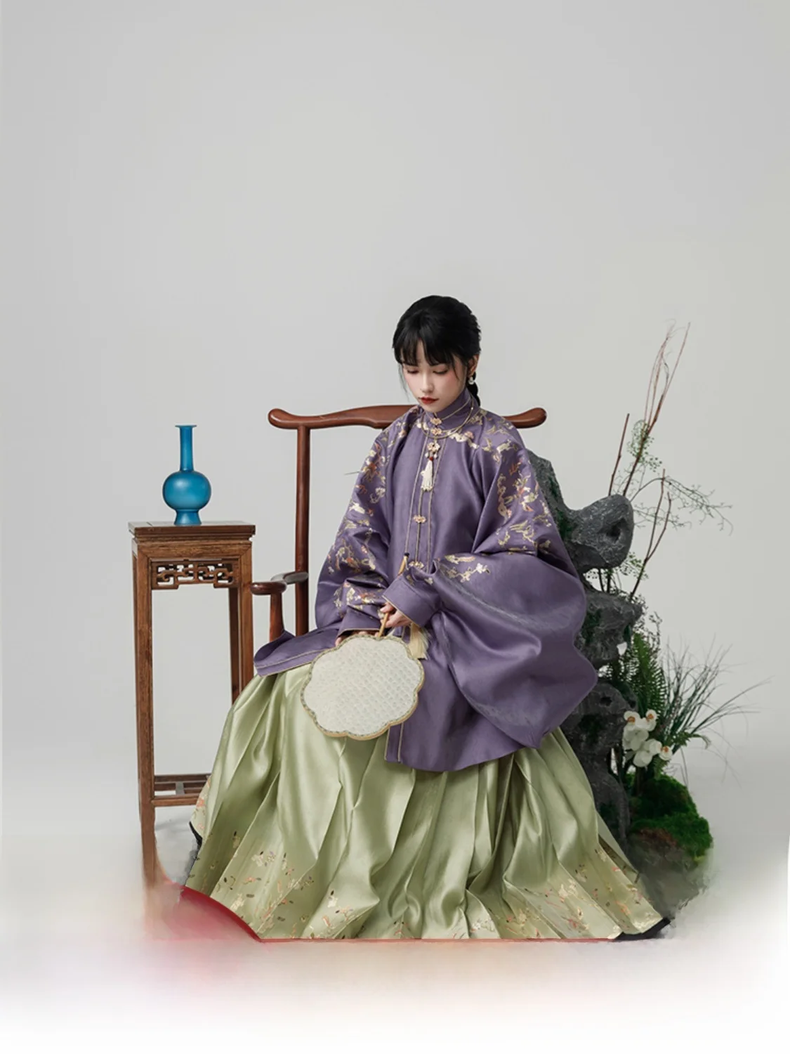 

AngYaoju, оригинальное женское фиолетовое пальто Hanfu с воротником-стойкой, имитация юбки с золотым плетением, весна 2024, весна 2024