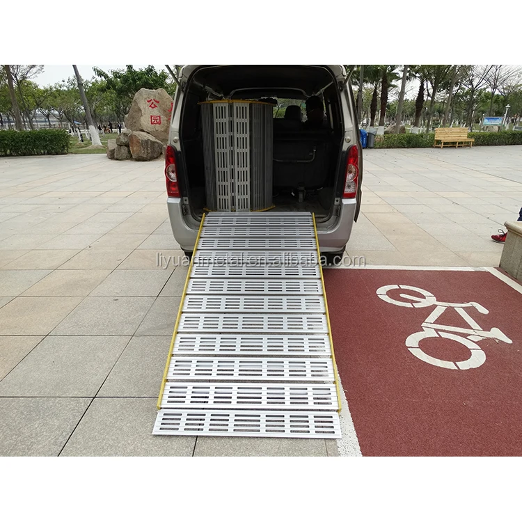 High Capacity 2m*0.9m Three Fold Rolling Wheelchair Ramps For Mini Vans Aluminum Ramps Loading  Ramp