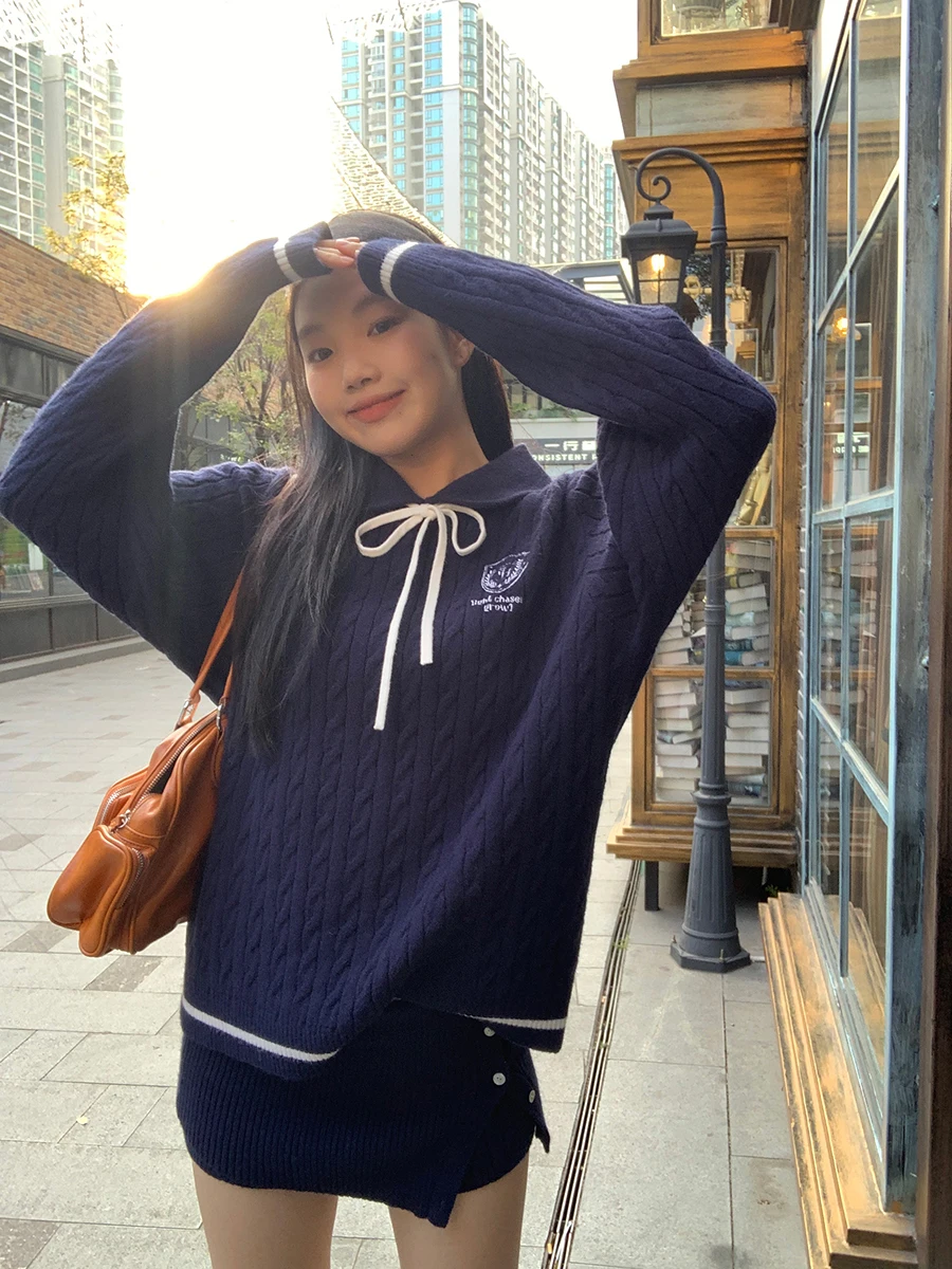 

Красный свитер знаменитостей, женский осенне-зимний ленивый высококачественный вязаный комплект из двух предметов, дизайн для поездок на работу, прямая трубка, полиэстер, нейлон