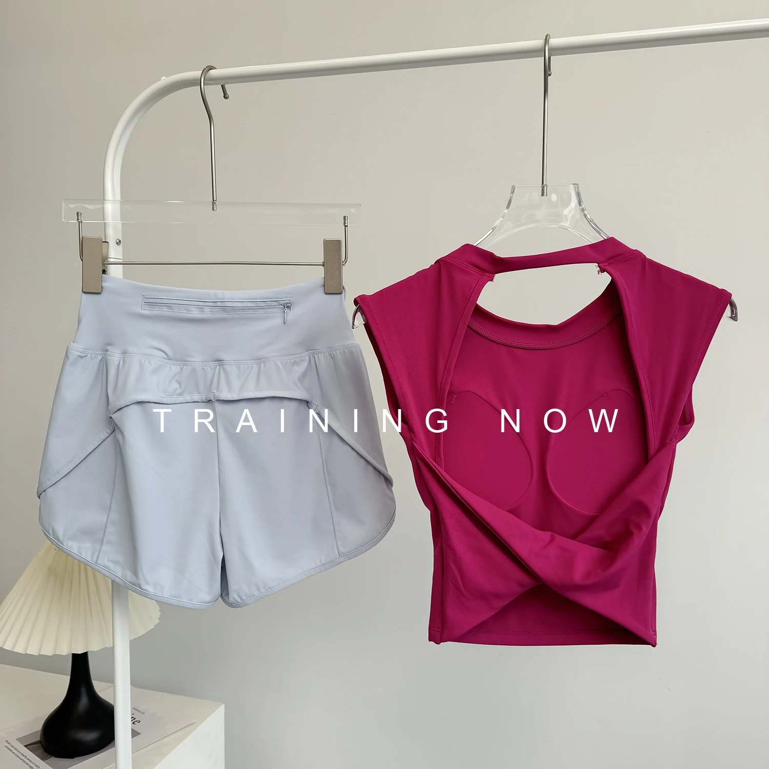 

Sports suit for women in summer sexy beautiful back running training quick-drying vest loose breathable yoga suit fitness shorts