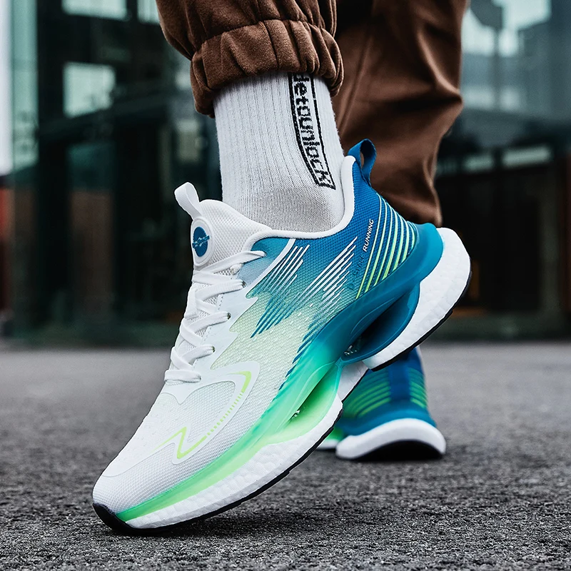 

2025 New Men's Board Shoes,sneakers,skate shoes,Casual Shoes Lightweight Non-Slip Cushioned Elegant Street-Style Minimalist