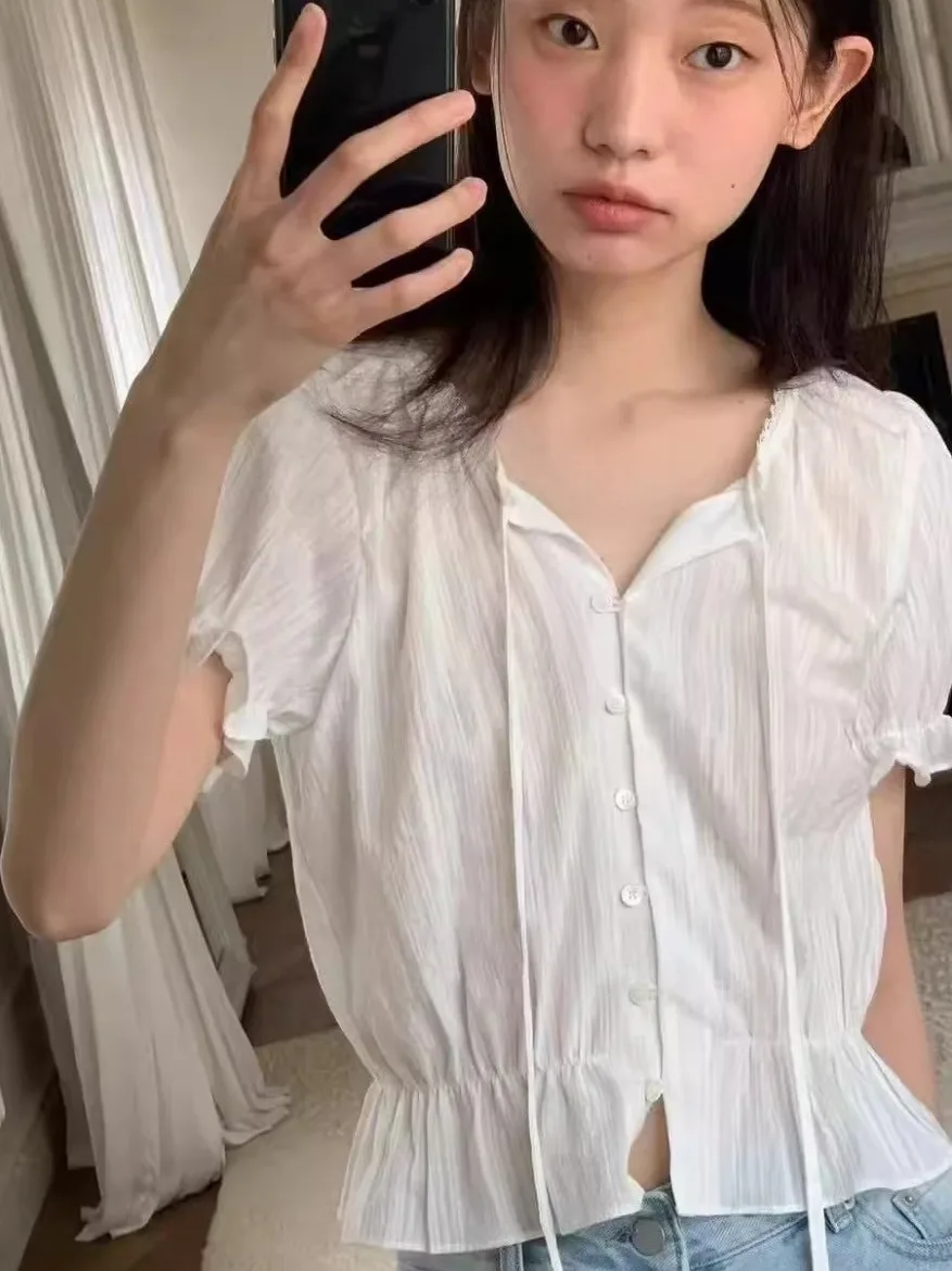 Csa Fena Coreana de Manga Curta com Renda, Design Moderno, Nova Coleção de Verão, Manga Bufante, Top Antienvelheciment...