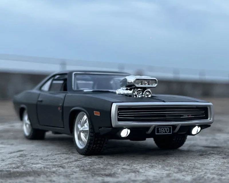 

1/36 New Arrival Special Price Diecast Metal American Muscle Challenger 1970 Car Model Furniture Display Collection Toys