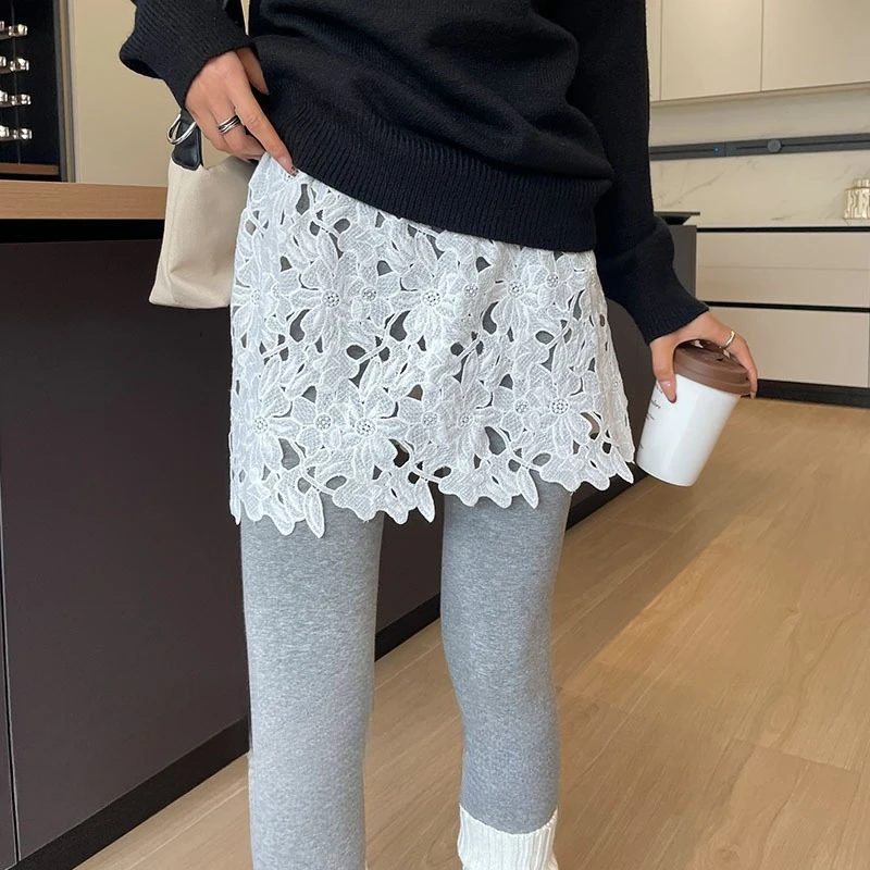 Nuova Sottogonna in Pizzo a Strati per Ragazze, Stile Coreano Dolce, Ricamo Floreale Bianco e Nero, Gonna Versatile Base Layer