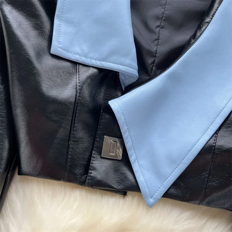2025 primavera streetwear moda contraste cor irregular lapela falso jaqueta de couro do plutônio feminino fino curto motocicleta motociclista jaqueta