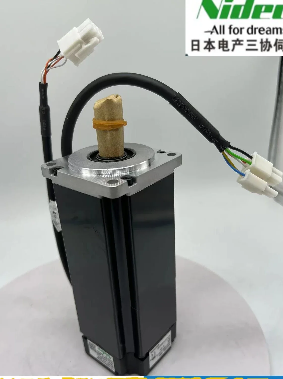 

2025.4San Xie Servo Nidec MZ401N2LN07/DA22422 400W Servo Brand New Genuine Product