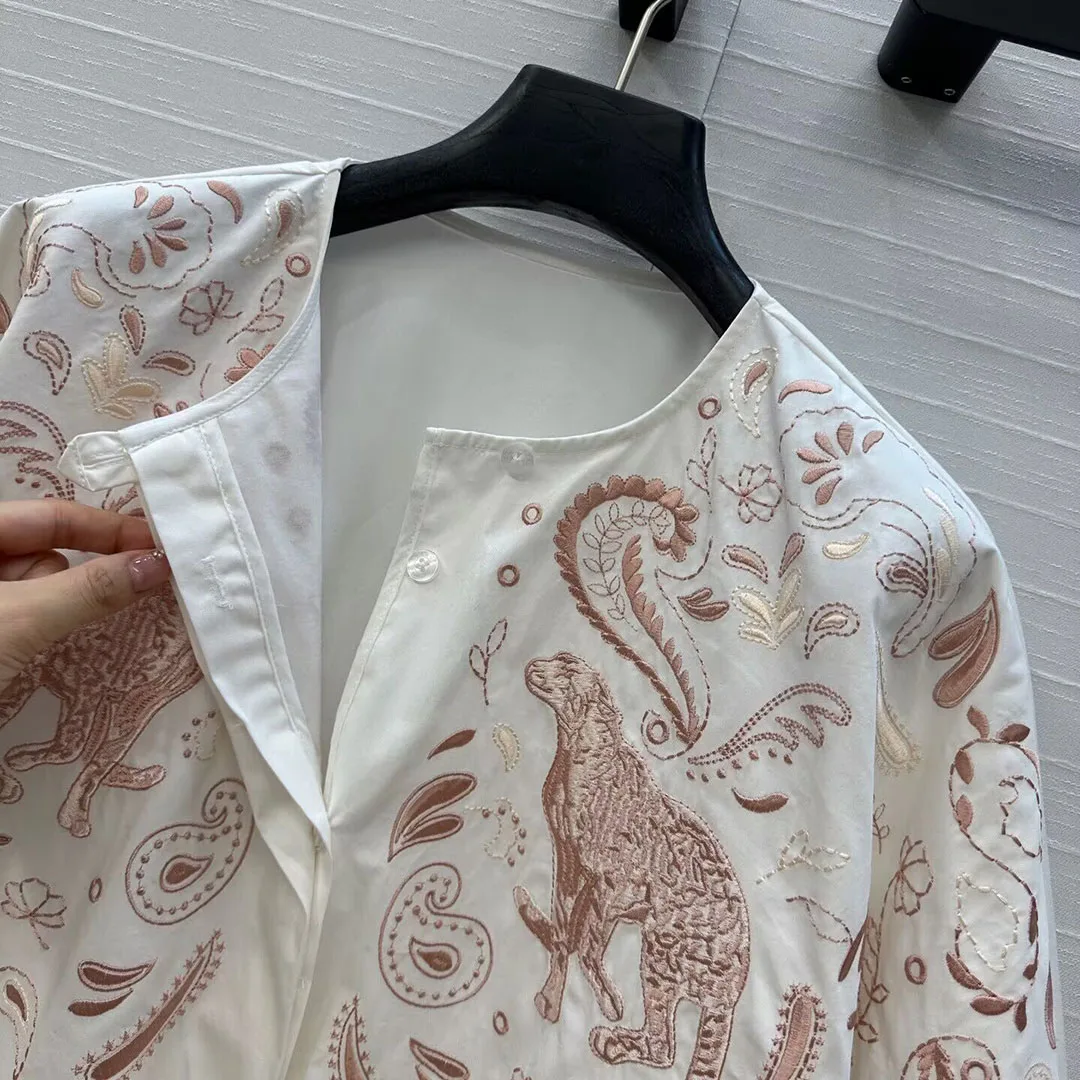 2025 ใหม่ฤดูใบไม้ร่วงแฟชั่นผ้าฝ้ายสีขาวชุดยาวผู้หญิง O-คอโคมไฟเย็บปักถักร้อยการ์ตูนสัตว์ดอกไม้เข็มขัด Boho ชุด