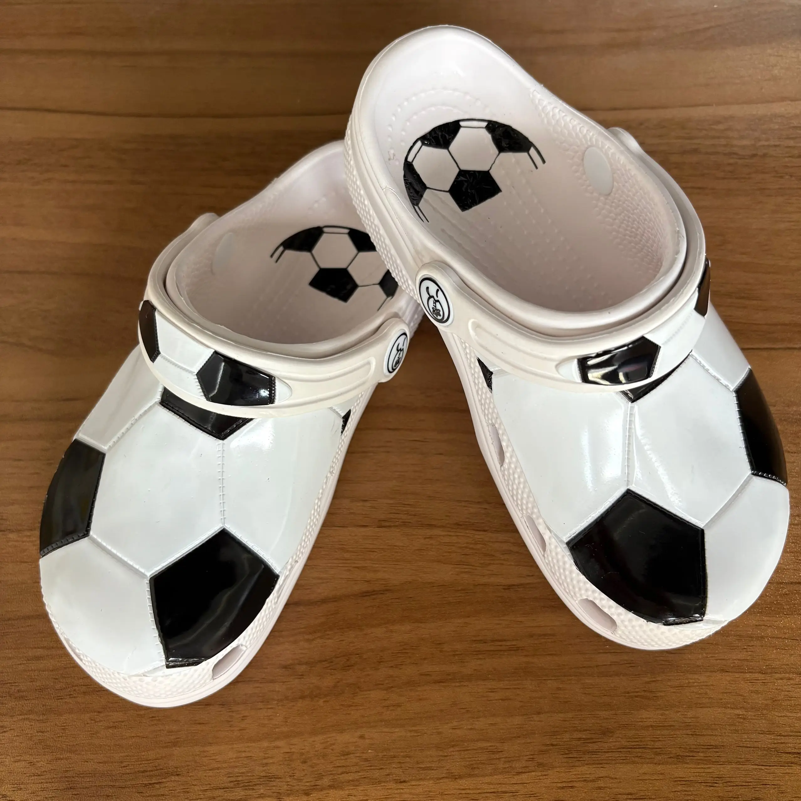 

Hot Children Football Summer Hole Slippers Shoes Non-Slip Soft-Soled Beach Shoes Dirt-Resistant Lightweight Casual Sandals Gift
