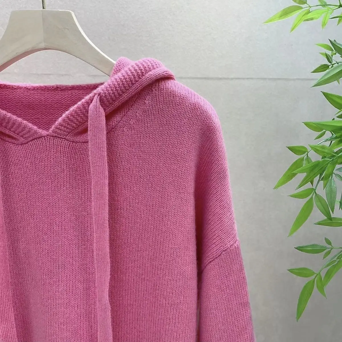 스웨터 점퍼 풀오버 여성 터틀넥 태슬 알트 스타일 스트리트 어반 Y2K 패션 알터너티브 씬 서브컬쳐 겨울 청소년