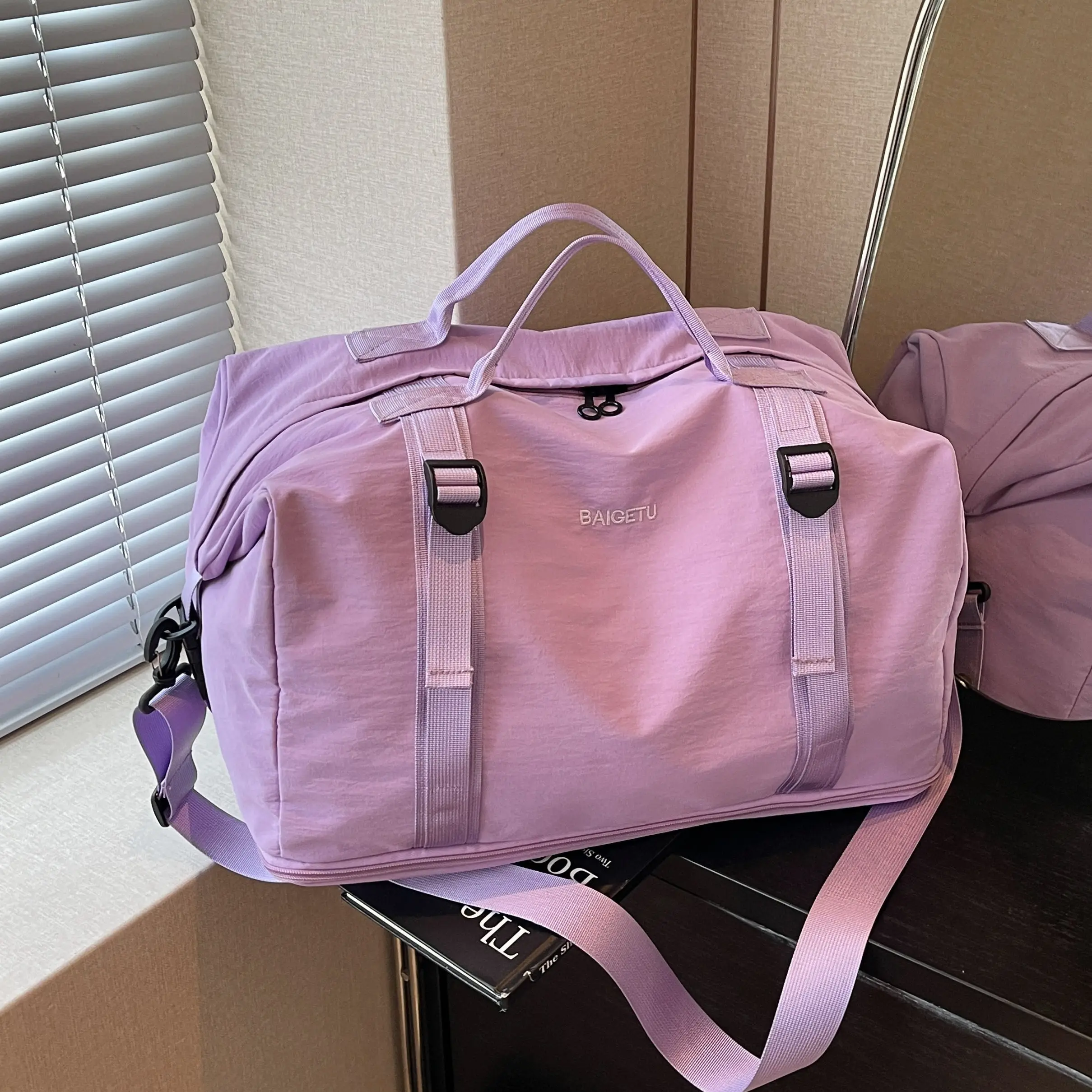 lightweight-portable-large-capacity-short-trip-business-travel-bag-fashionable-sports-fitness-bag-durable-polyester-material