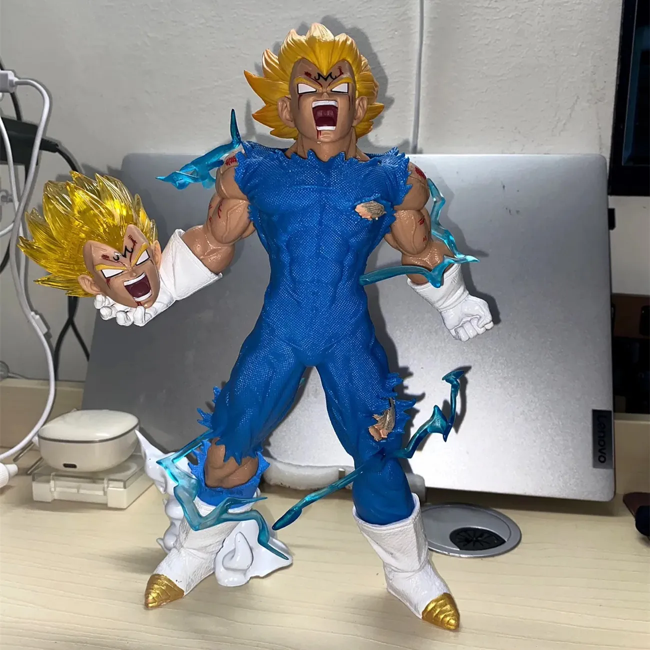 

Фигурка Dragon Ball Majin Vegeta: Супер Сайян с эффектом молнии, статуэтка для декора, подарок для фанатов аниме