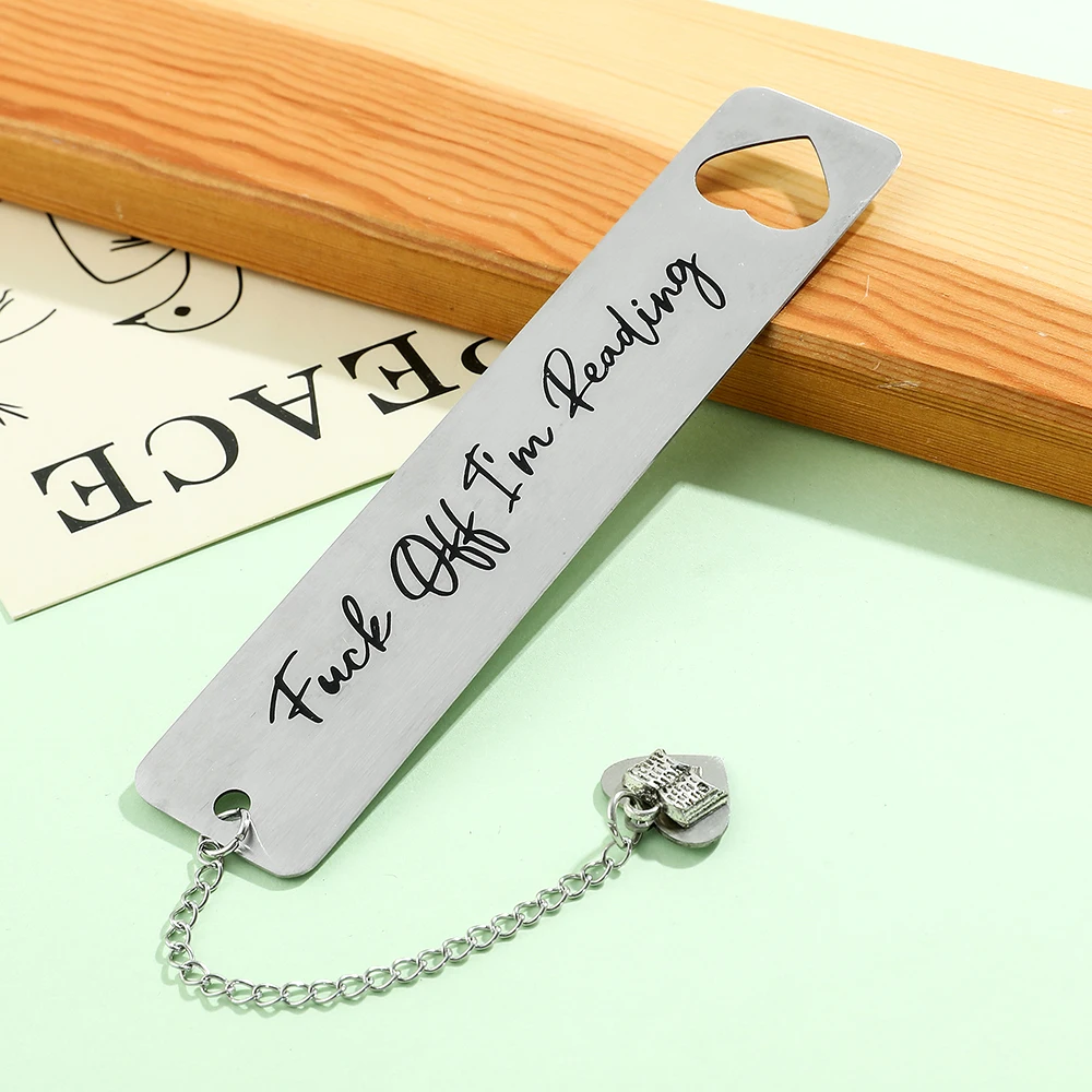 Novelty Stainless Steel Bookmark with Pendant, Skeleton Heart Bookmark Office Gift for Colleagues