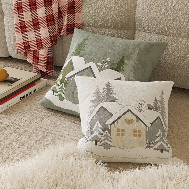 2-piece Christmas Snow House Printed Cushion Cover Soft Velvet Feel Pillow Case Holiday Party Decorative Throw Pillow Cover 4