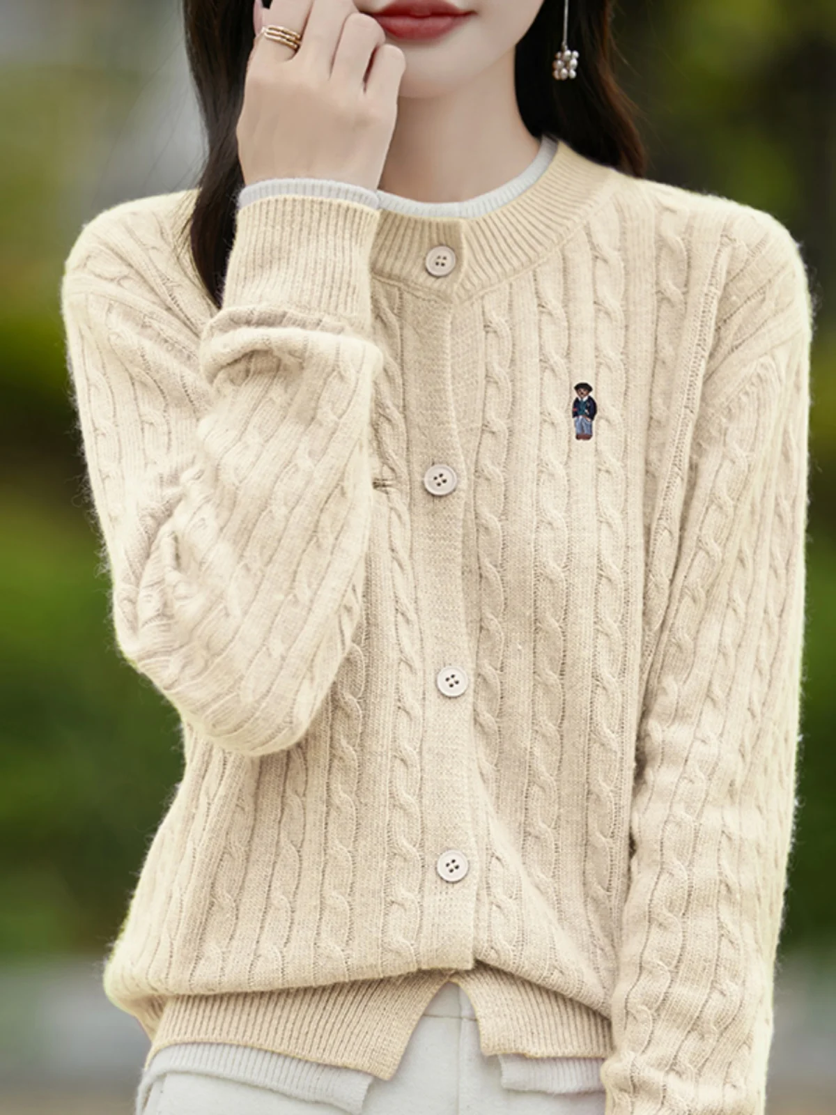 Lente 2025 Nieuwe College Sle Gebreid Vest Trui Ronde Ne Lange Sve Bovenkleding Geborduurd Nep Tweedelige Truien