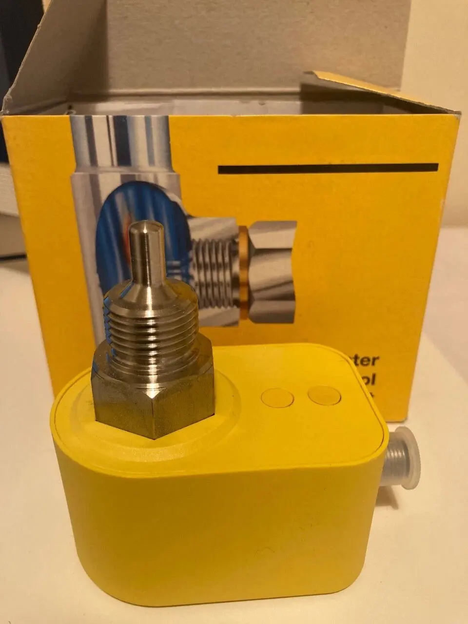 100% New and Original Pressure Switches FCS-G1/2A4P-LIX-H1141/D037 FedEx /UPS / DHL fast delivery Warranty One-year