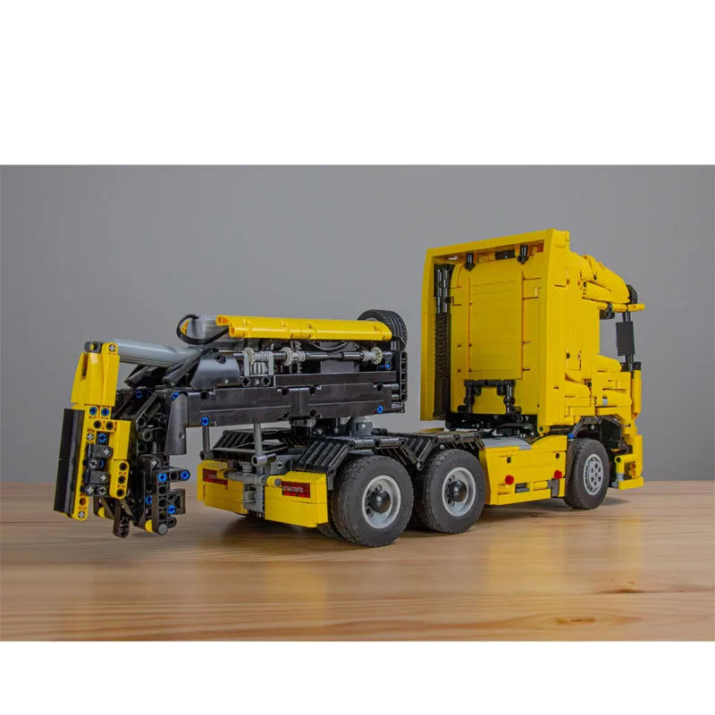 

MOC-214470 Cargo Transport Truck with Low Load Trailer 4443 PartsMOC Creative Boys Kids Birthday Building Blocks Toy Gifts