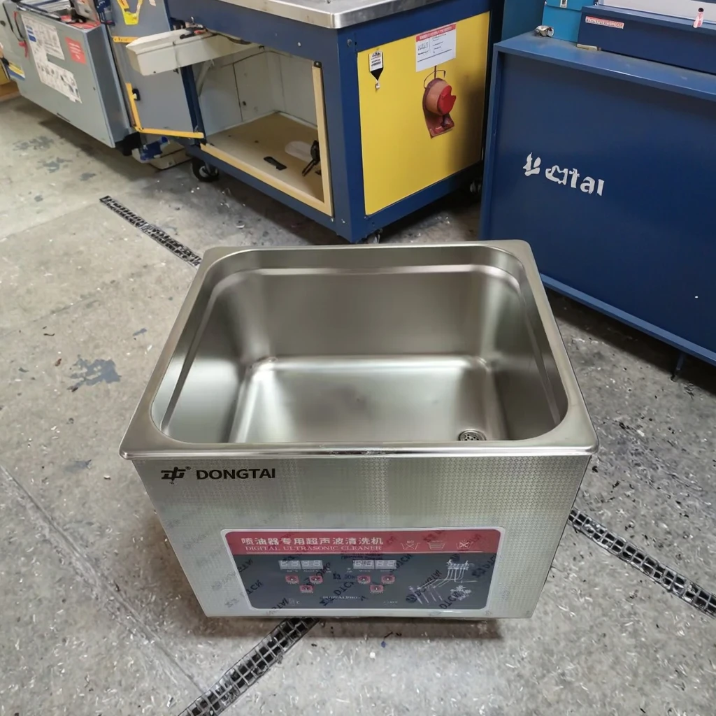 

DT-C15L Ультразвуковой очиститель 220 В специально для форсунок повышенной эффективности и долговечности