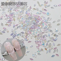 50 pz Super Sparkle Mini rombo zircone ghiaccio traslucido Cognac diamante colorato Nail Art strass decorazioni Manicure Charms