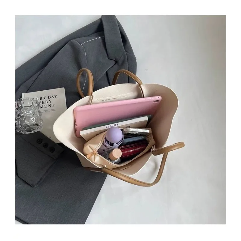 High-end Contrasting Color Pretty Large-capacity Bag Women's New Fashion Commuter Shoulder Bag Portable Tote Bag Wing Handbags