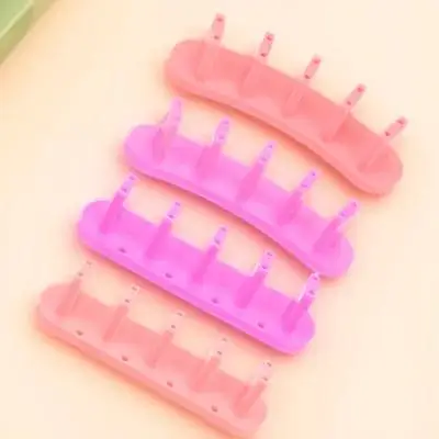 

Набор из 4 прочных пластиковых подставок для демонстрации и тренировки маникюра, удобный держатель для накладных ногтей, для салонов и личного использования