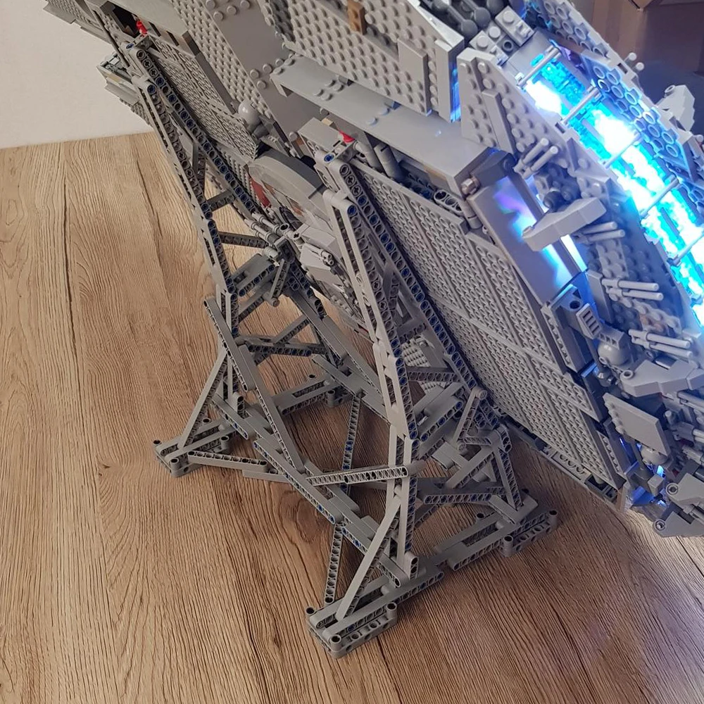 

Вертикальная подставка MOC Efferman для сокола тысячелетия, совместимая с 75192 кирпичами, демонстрационная подставка для космического корабля, строительные блоки, игрушки в подарок