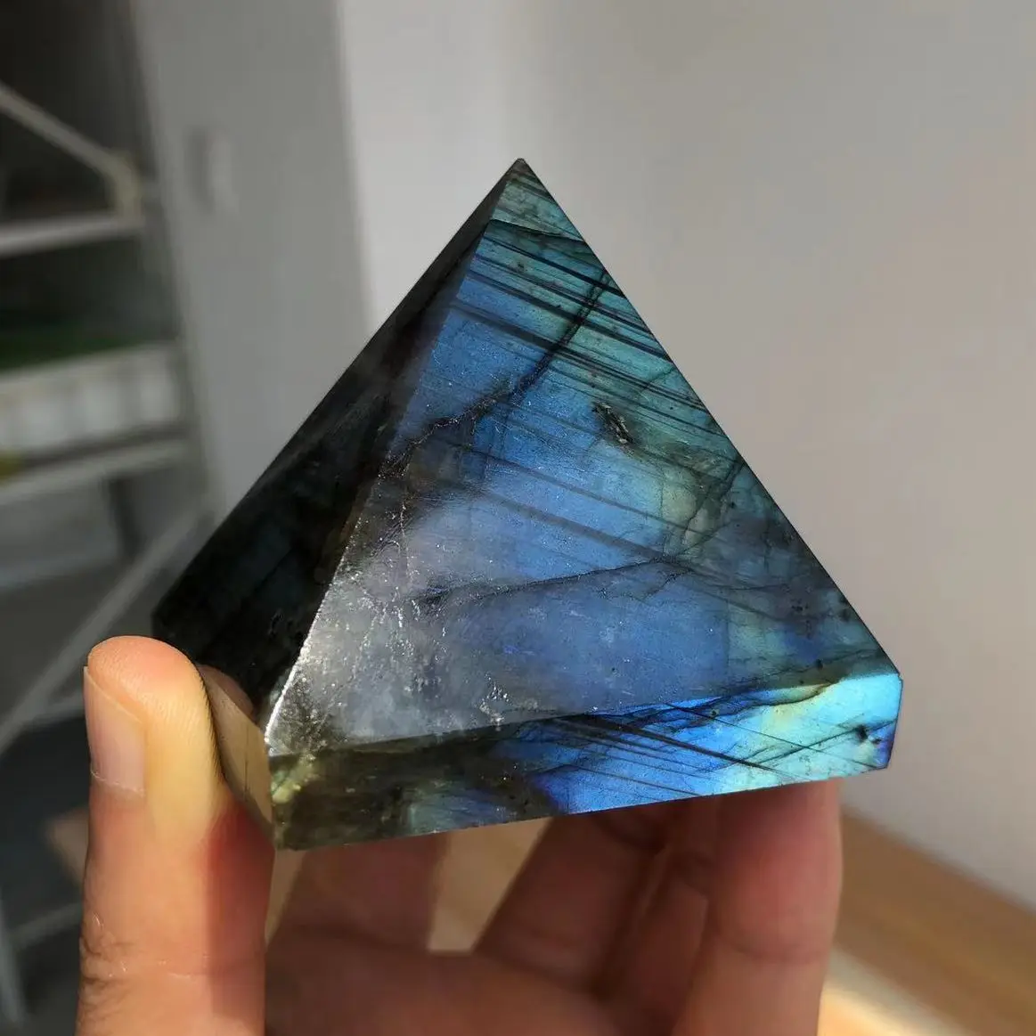 

Natural Crystal Labradorite Pyramid Quartz Healing Stone Chakra Reiki Crystal Point Tower Home Decor Meditation Ore Mineral