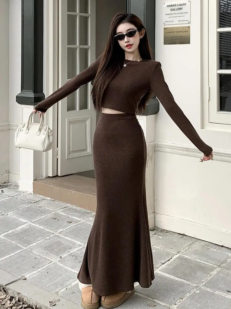 

Осень-зима, новый серый коричневый пуловер с круглым вырезом, вязаный свитер, топ и длинная юбка с высокой талией «рыбий хвост», женский модный комплект из двух предметов