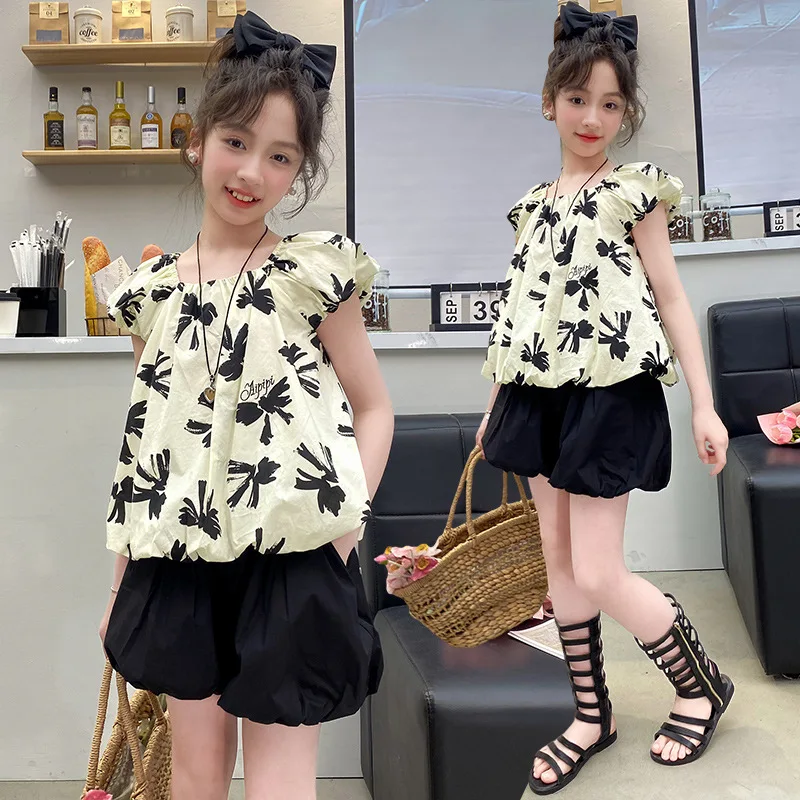 

Girls Summer Suit French Slouchy Flying Sleeve Top 2024 New Style Large Children Shorts Two-piece Set Clothes Simple Casual