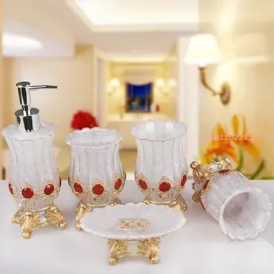 Bathroom Accessories Five-piec – Wedding Bathroom Supply Kit recenzja i cena