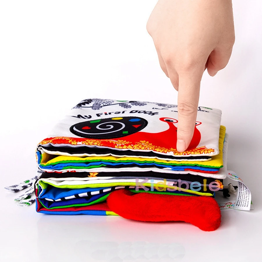 Książeczka dla niemowląt o wysokim kontrastie, książeczka sensoryczna z efektem chrupnięcia i dotykowa z ogonami zwierząt, książeczka Montessori do rozwoju sensorycznego dla dzieci w wieku 0–12 miesięcy