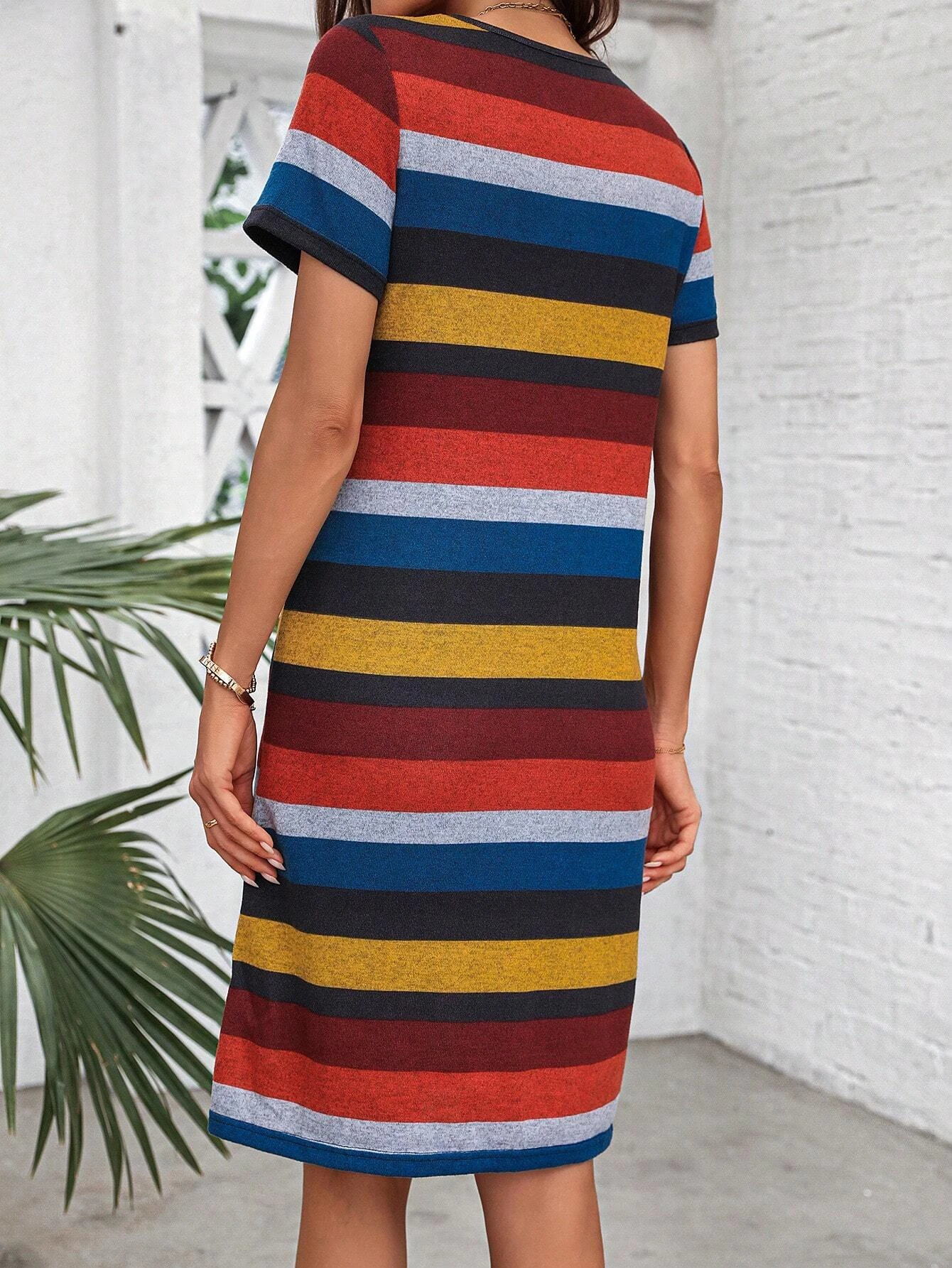 Retro colorful striped short-sleeve round-neck dress for women, casual loose-fit slimming T-shirt dress with pockets, mid-length