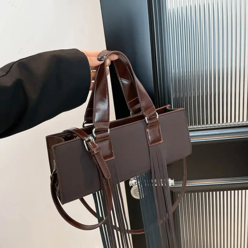 

New Handbag 2026 Fashion Shoulder Bags For Women Crossbody Bag Female Travel Handbags Spring Phone Bag Bucket Bag