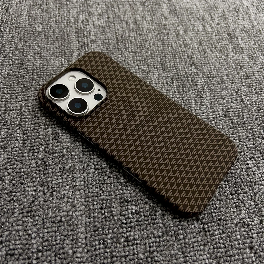 Luxury Carbon Fiber Frameless Case For iPhone 16 Plus 15 14 13 12 Pro Max Magnetic For Magsafe Wireless Charge Shockproof Cover - náhled 2