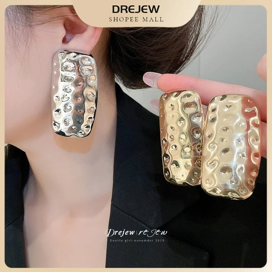 DREJEW Hammered Rectangle Drop Earring Textured Surface Wide Shape Statement Earring for Women