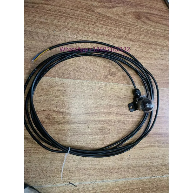Solar Tracking Azimuth Detection Head Detects Solar Azimuth Through Dual Detection of Inner and Outer Rings