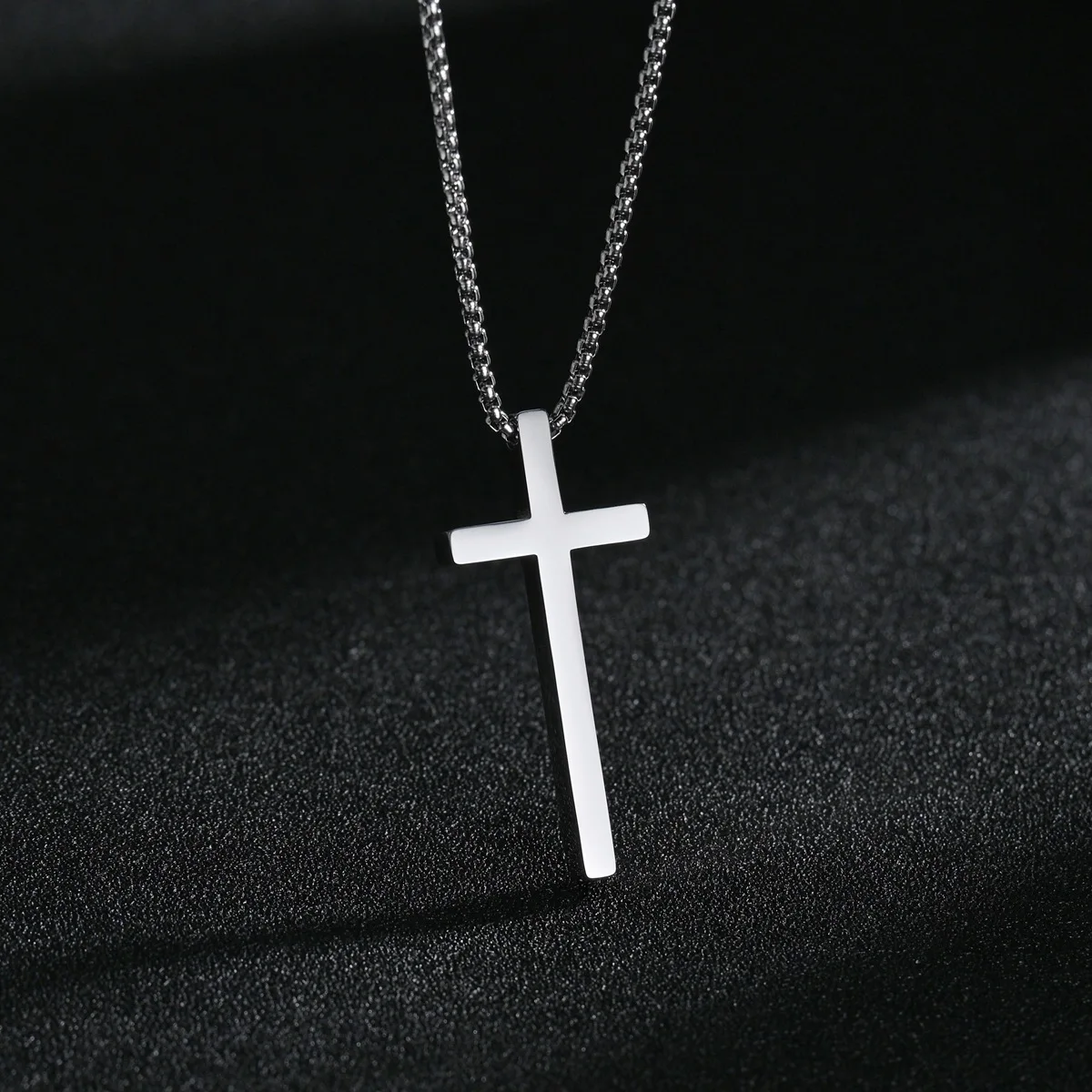 INS internet celebrity style simple titanium steel cross necklace smooth surface men's and women's stainless steel pendant