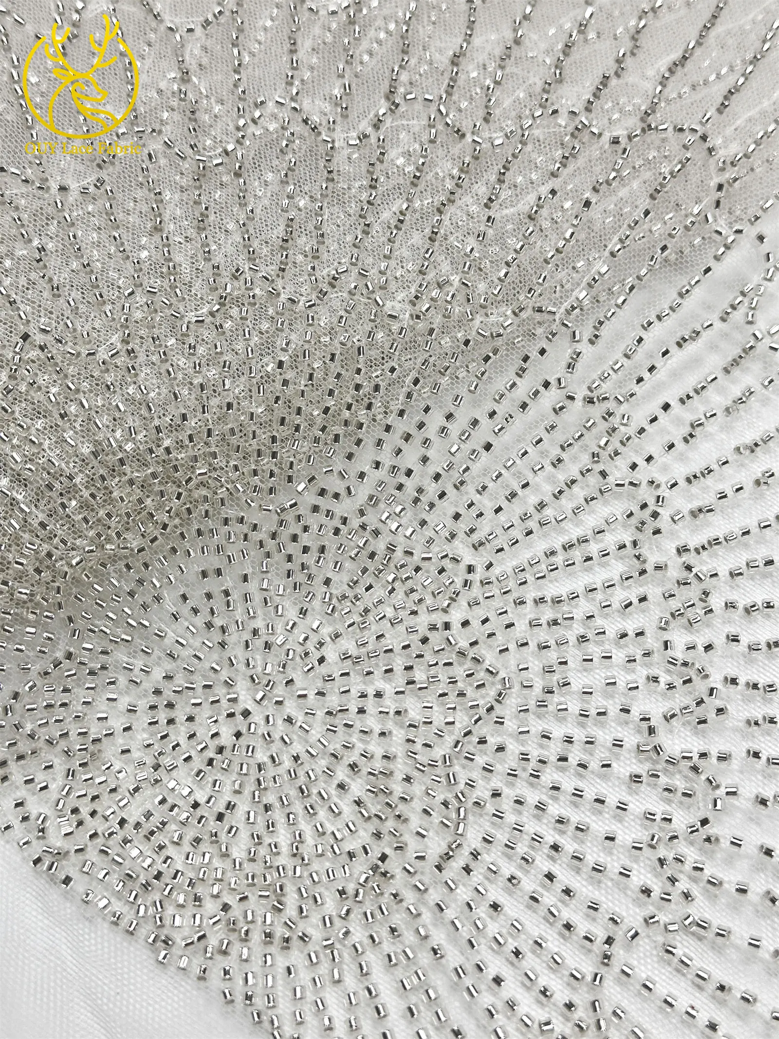 Luxuriöser afrikanischer, stark perlenbesetzter Spitzenstoff, goldene nigerianische Perlen-Spitze, französischer Tüll-Spitzenstoff für Brautkleider und Hochzeitskleider zum Nähen – Detail 18