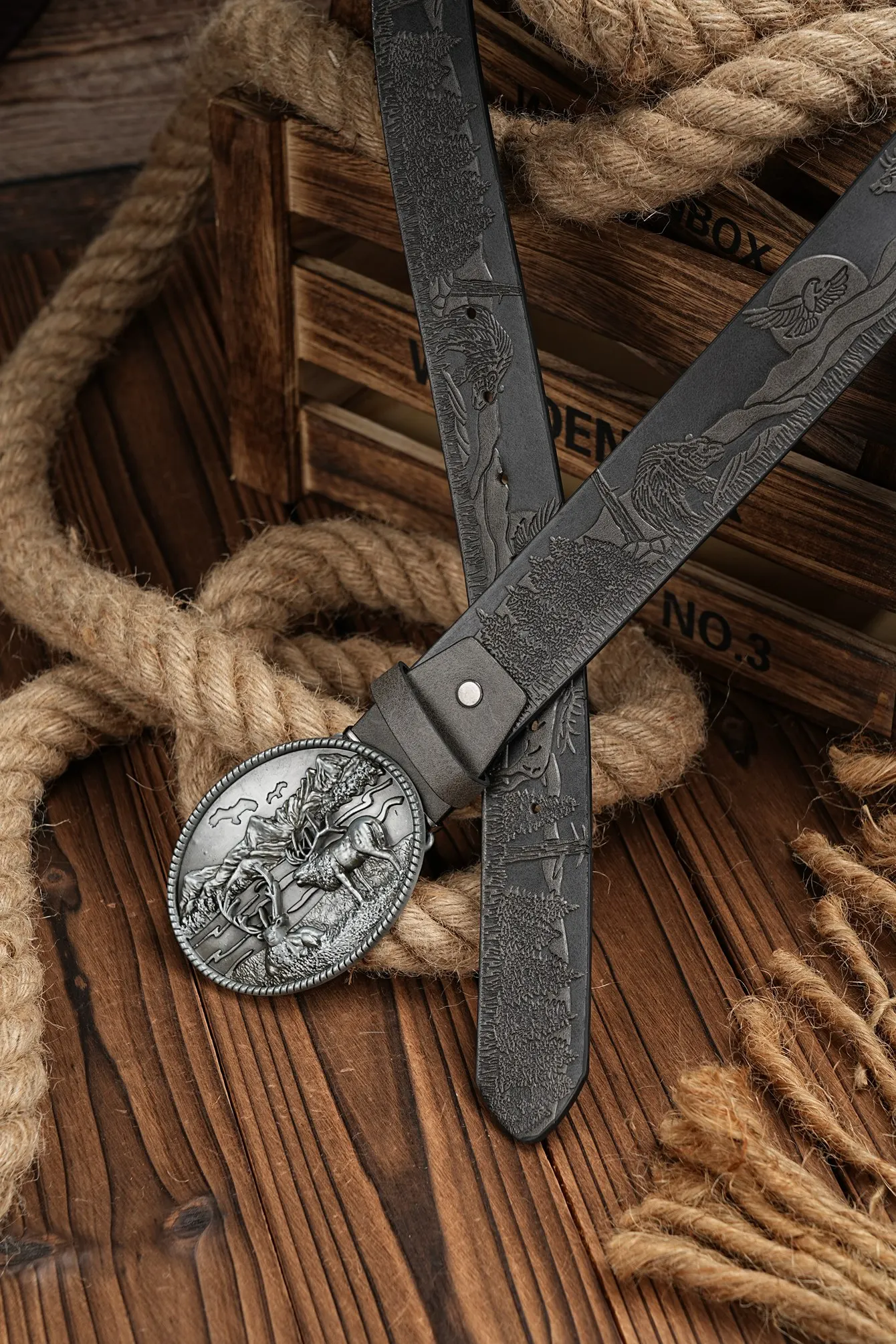 Ein lässiger, individueller und Retro-Gürtel, Kleidungsaccessoire im Western-Stil, Metallschnalle, PU-Gürtel, geeignet für Männer und Frauen. – Detail 8