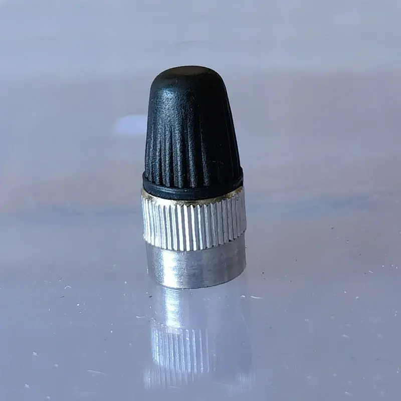 Variant: silvery with cap