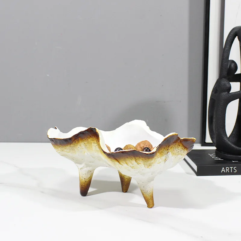 Modern wabi-wind caramel color white fruit plate storage plate creative tray B & B hotel model room decoration ornament