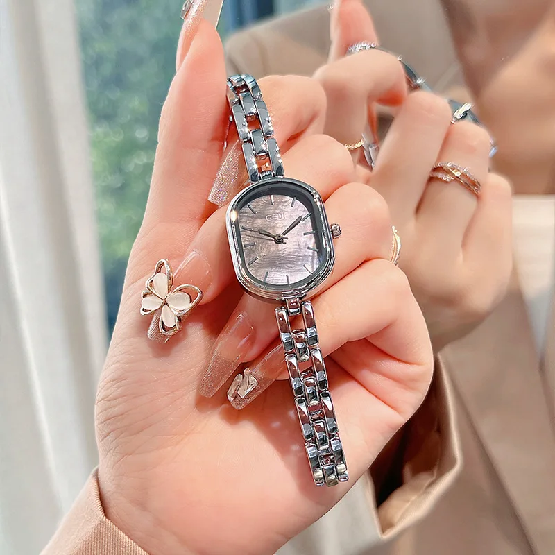 

Elegant Women'S Watch, Small And Exquisite Quartz Watch With Alloy Bracelet, Fashionable Quartz Wristwatch, Unique Timepiece.