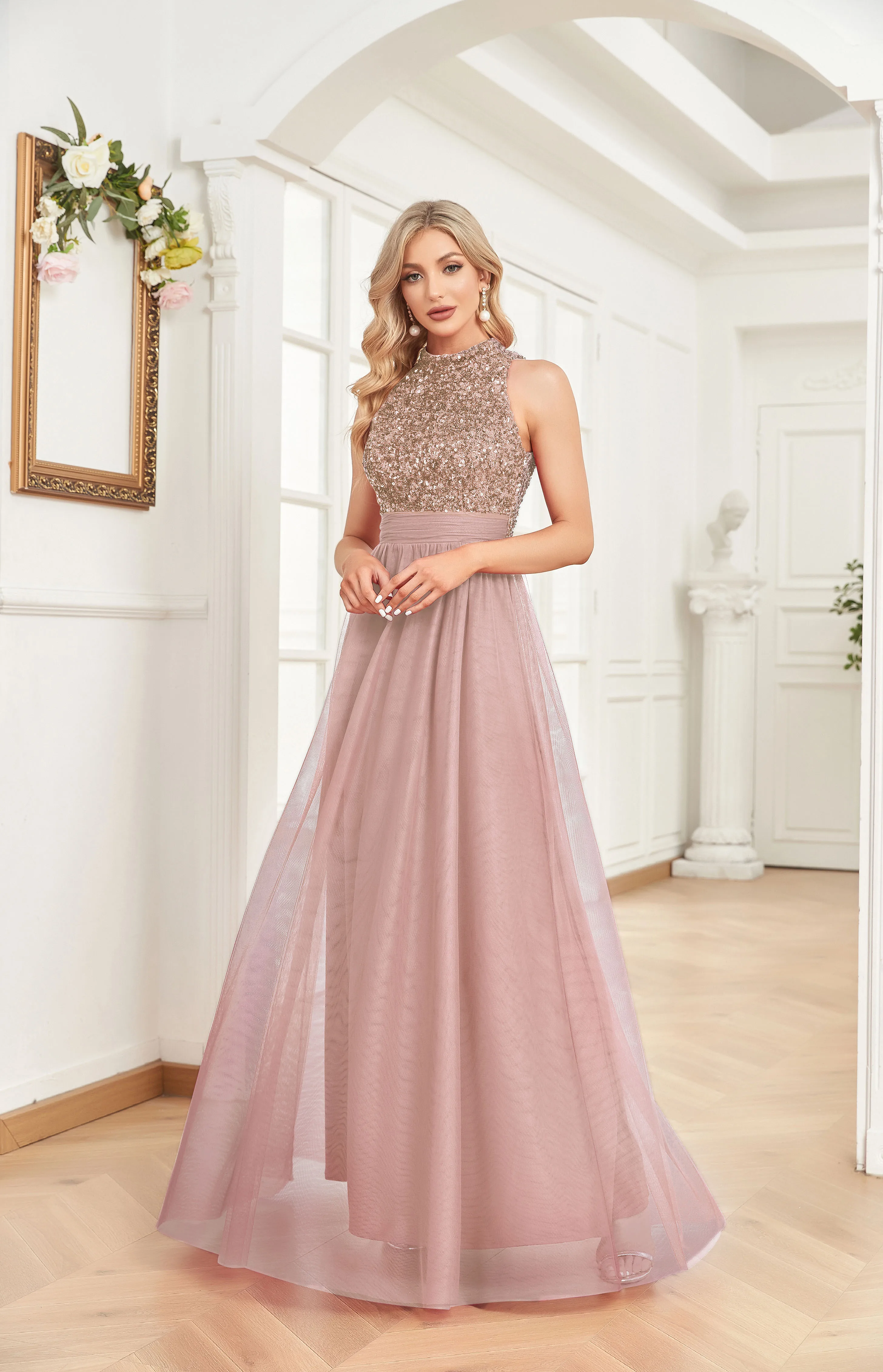 فساتين سهرة أنيقة برقبة على شكل حرف V ترتر أخضر طويل فاخر للنساء من التل بدون أكمام لحفلات الزفاف وحفلات الكوكتيل