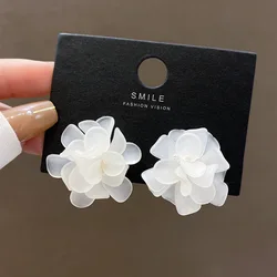 Trendy Blooming Flower Stud Earrings for Women White Pink Green Purple Acrylic Petal Floral Charms Cute Party Jewelry Girls Gift
