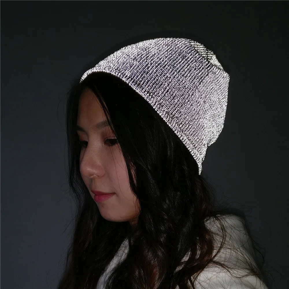High-Visibility Reflective Knit Hat for Men & Women, Thermal Winter Beanie with Safety Warning Strips - Couple Running Cap