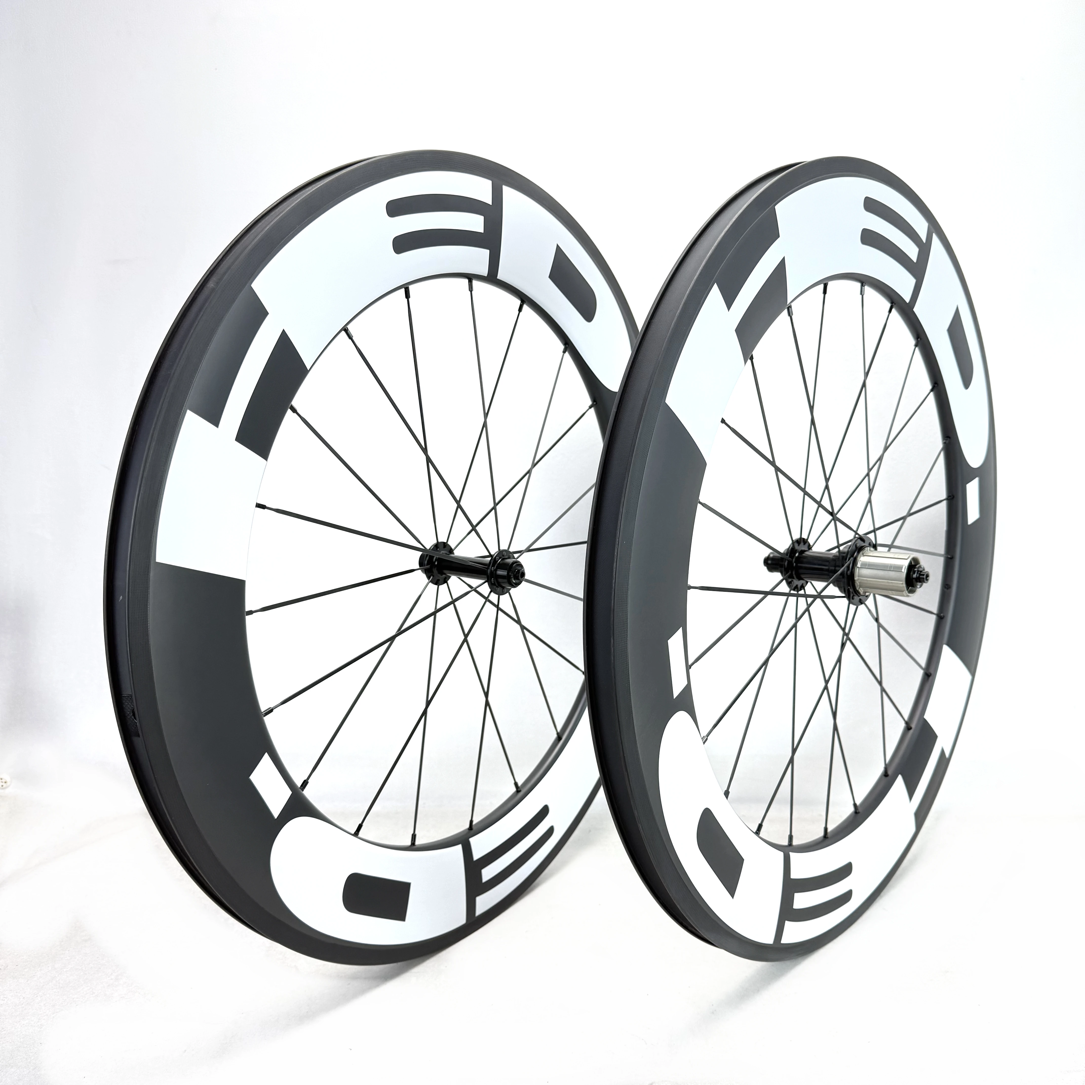 700C Rennrad-Carbonlaufräder, Felgenhöhe 50/60/88mm, Breite 25mm, V-Bremse, UD Matt/Glänzend, R13 Nabe, 11-12V, Anpassbares Logo