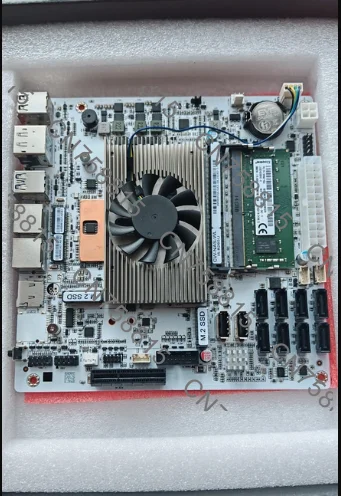 8 SATA + Doble M.2 + Doble DDR, 8 Discos - I5-8265UES Integrado