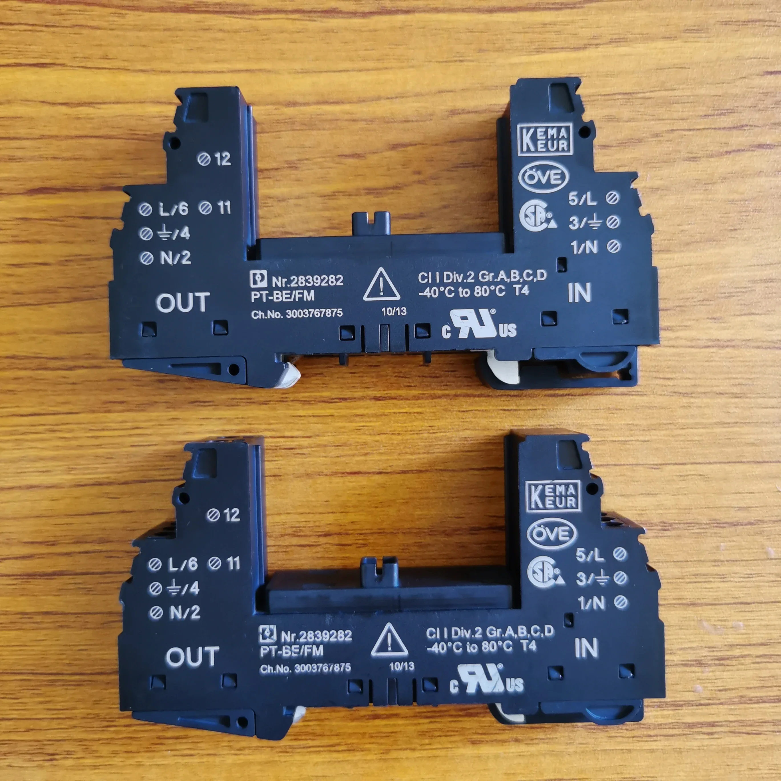2026.4 Phoenix Surge Protector 2907003 Surge Protector PT 2X2-24DC Spot Special Promotion