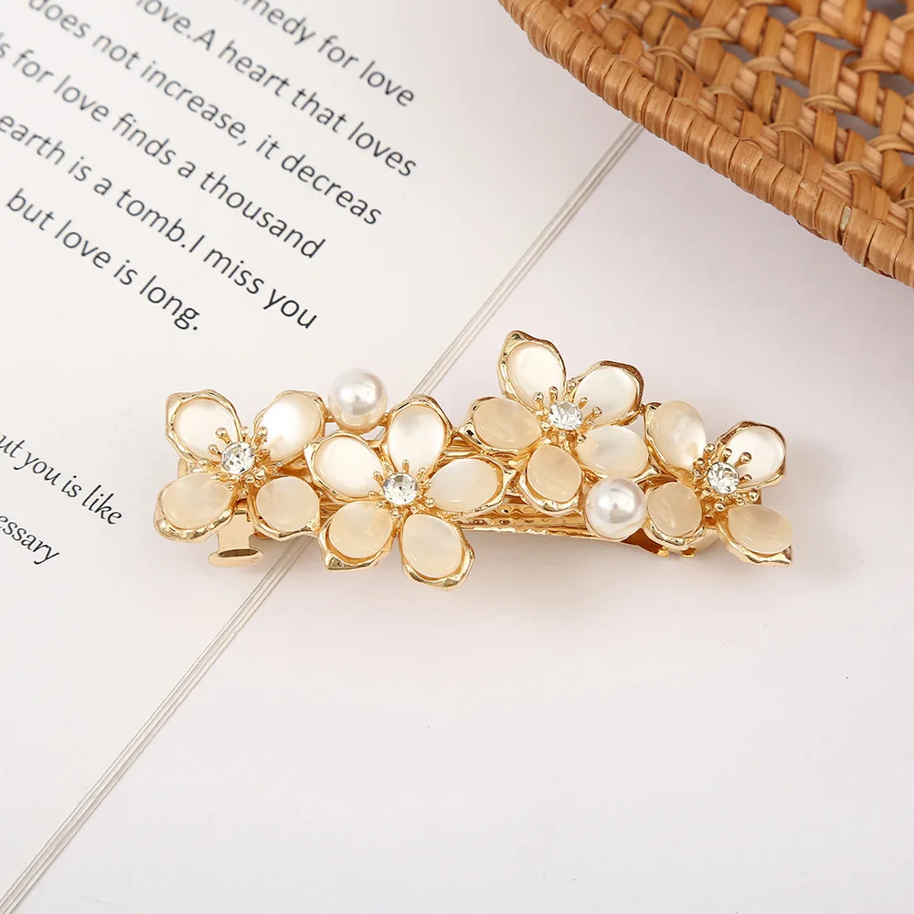 

Vintage Rhinestone Flower Hair Clip Diamond Crystal Ponytail Holder Evening Style Hair Accessory with Bow Decoration