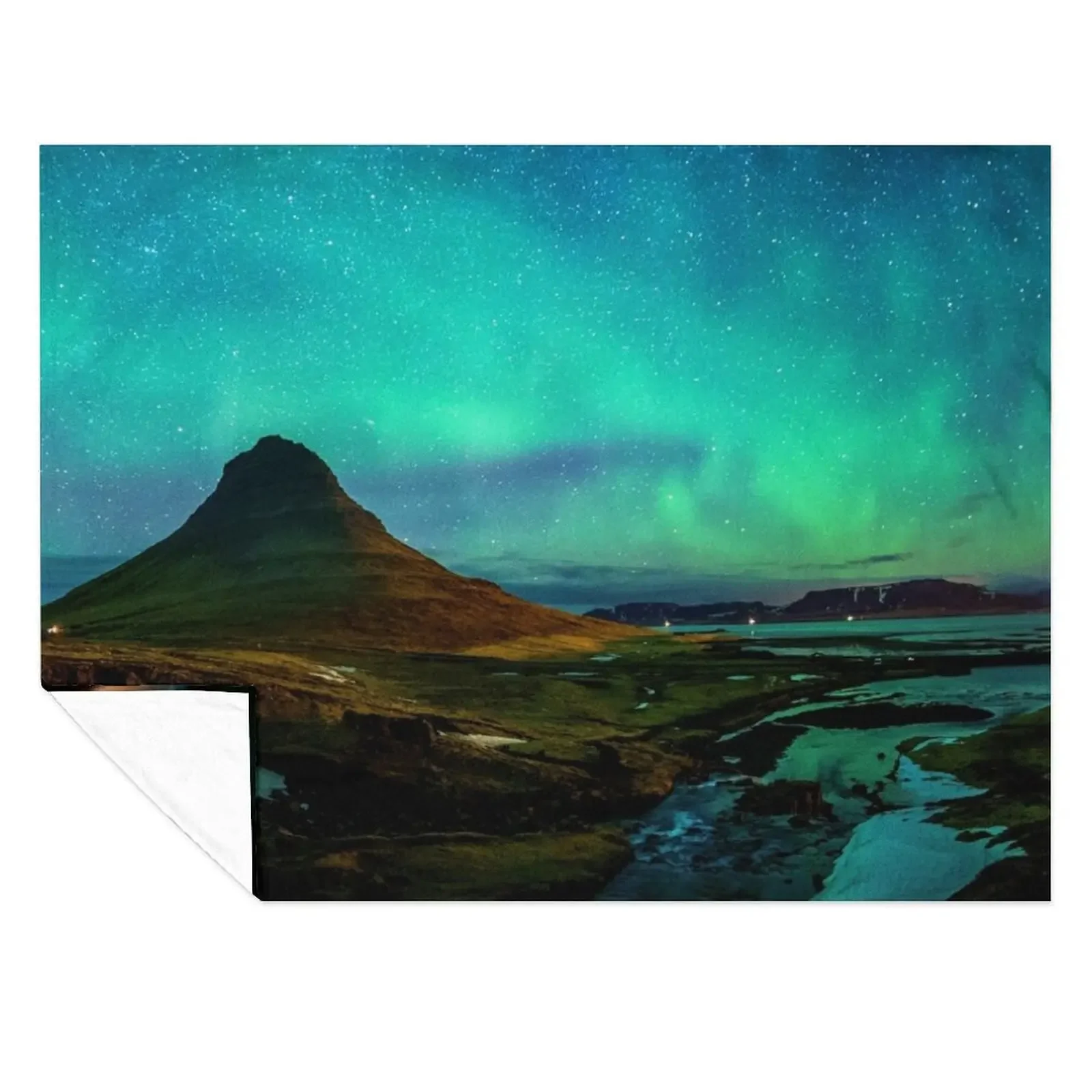 

Northern lights at kirkjufell, iceland - kirkjufell mountains in winter Throw Blanket Blankets For Bed Winter beds Blankets